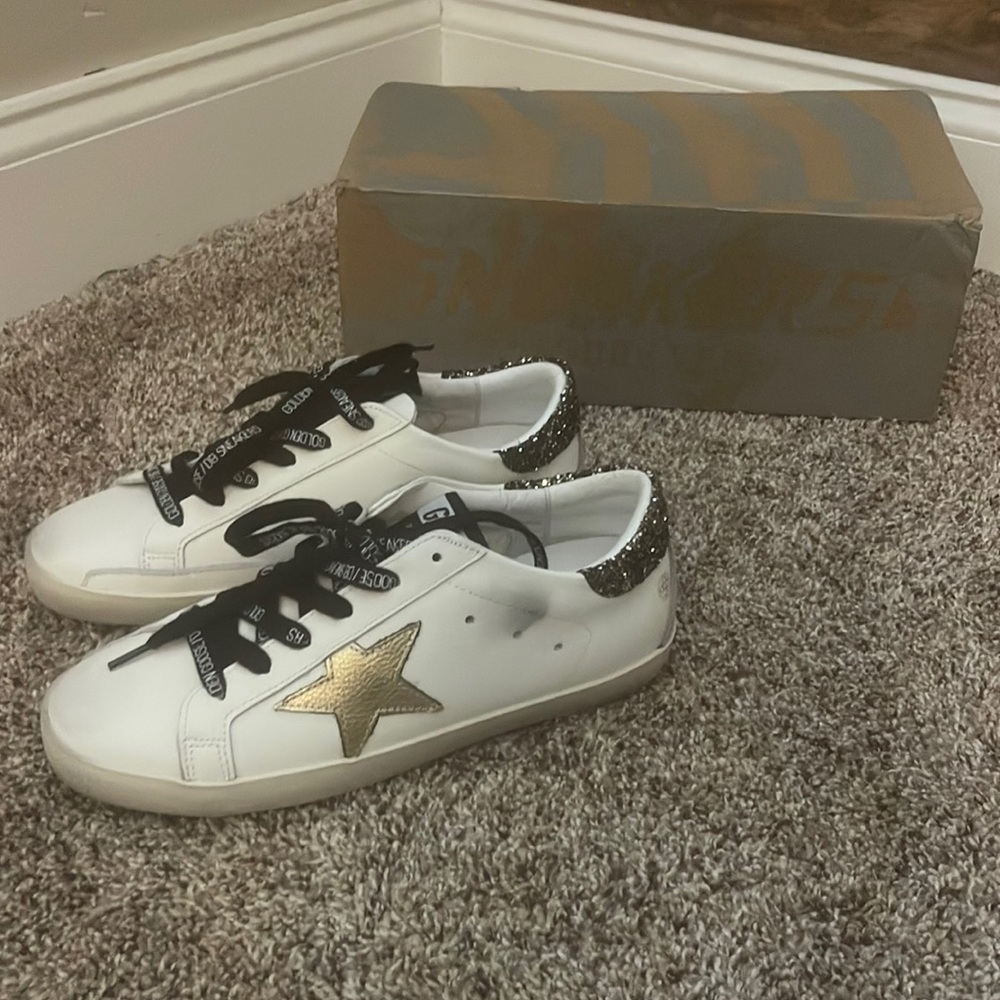 Women’s leather shoes